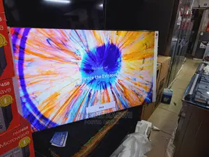 Au7000 Samsung TV 65 New