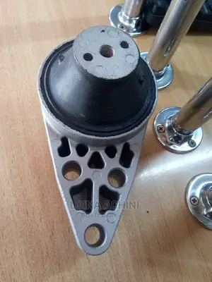 Mazda Verisa Right Engine Mount