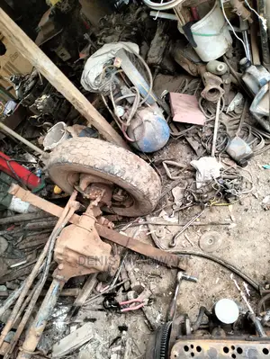 Daihatsu Rocky Spares