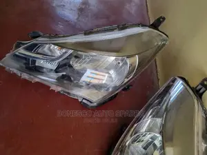 Toyota Vitz 2018 Left Headlight Assembly (Nonxenon)