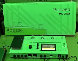 MOOER GE250 Guitar Multi Effects Processor With FX Loop.