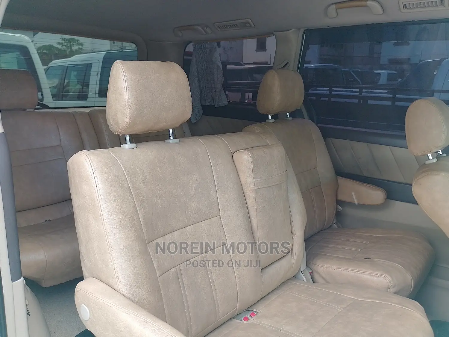 Toyota Alphard 2012 Beige