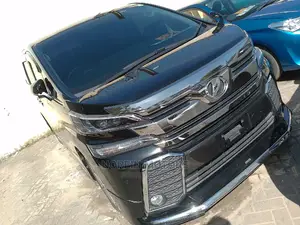 Pre-owned 2016 Toyota Vellfire Black: Luxury Minivan