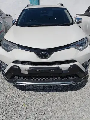 Toyota RAV4 2016 White