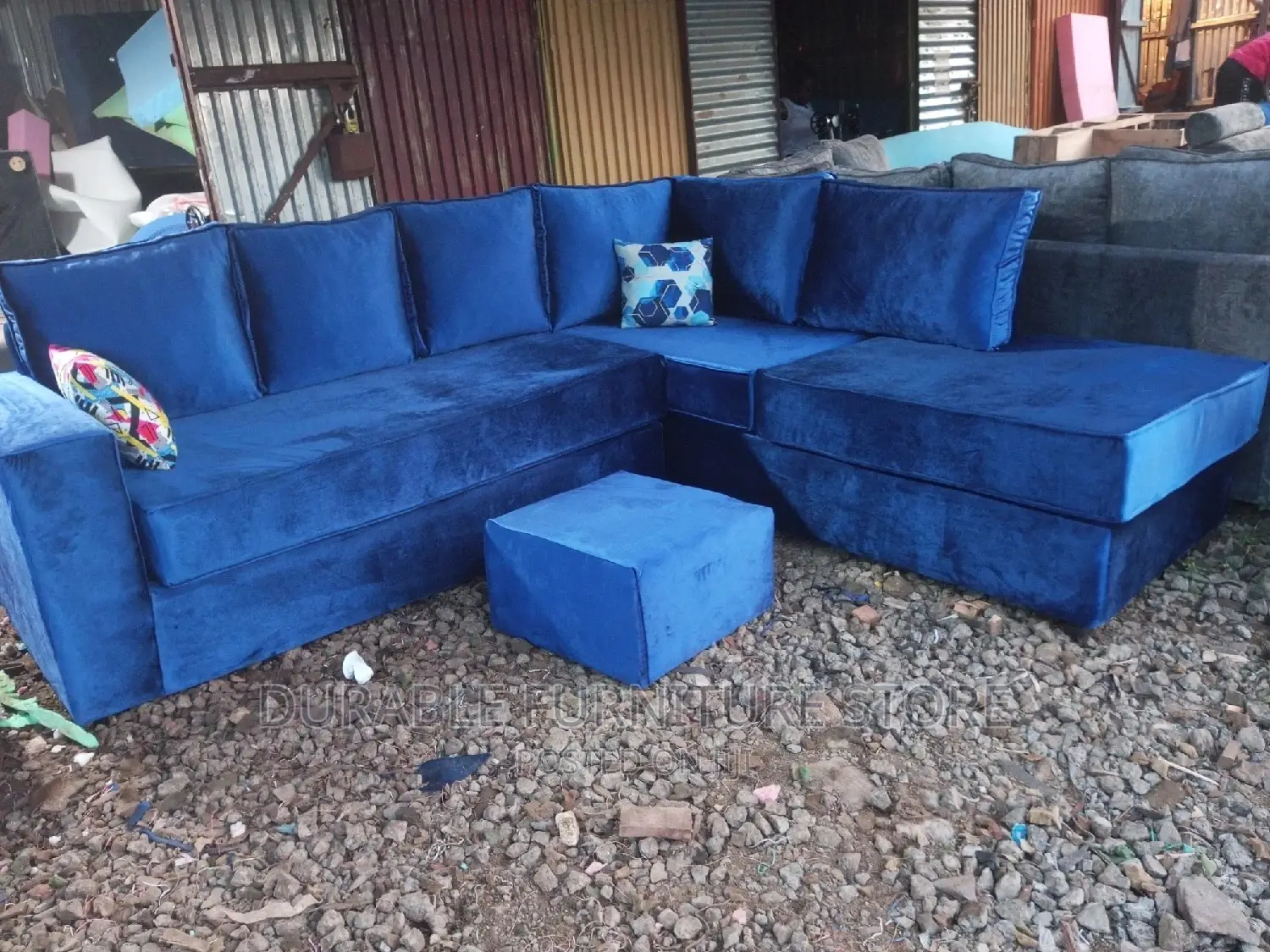 7 Seater Sofa With Spring