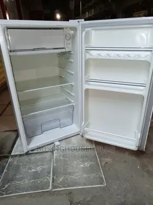 Ramtons 90l Fridge(White)