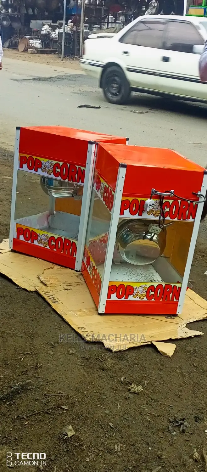 Popcorn Poppers Machines