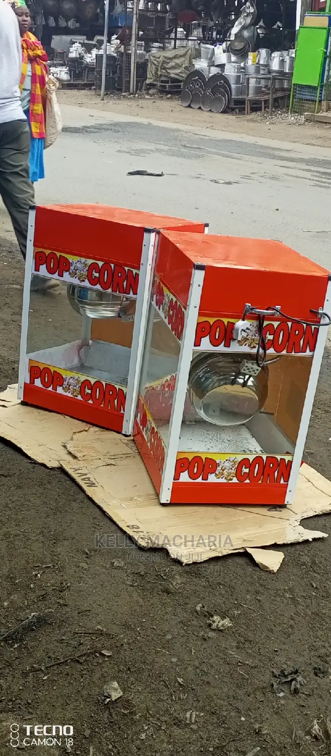 Popcorn Poppers Machines