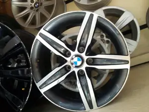 Size 17 Inches BMW Alloy Rims Set