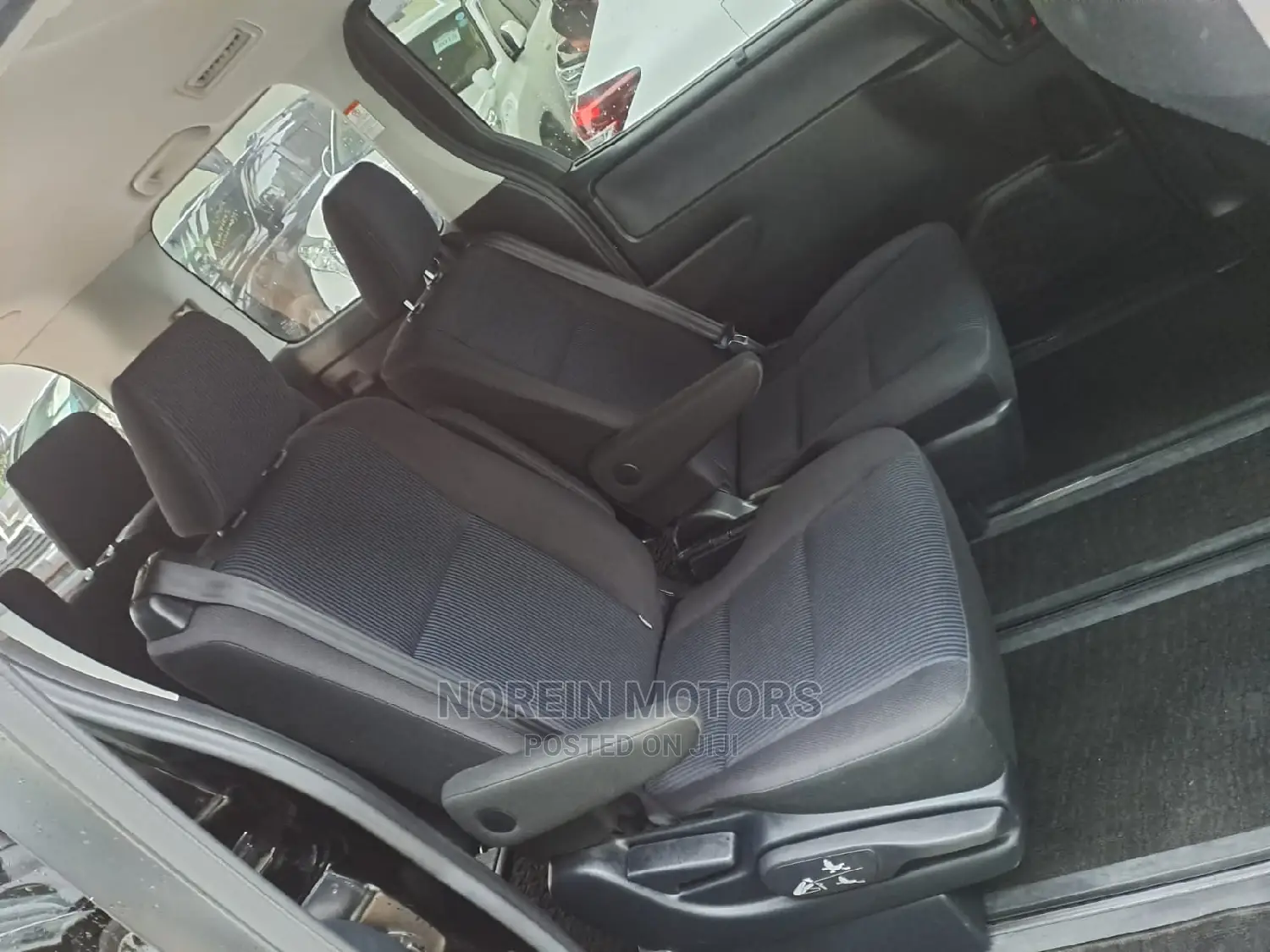 Toyota Noah 2016 Black