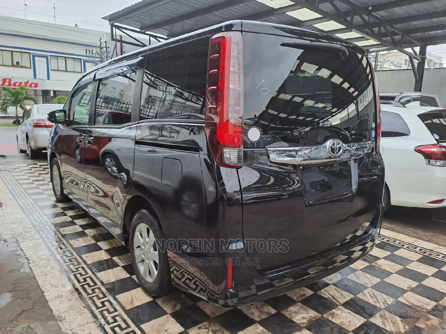 Toyota Noah 2016 Black