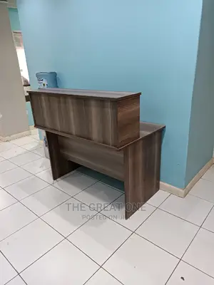 Receipt Desk