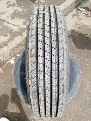 8.5R17.5 Hankook