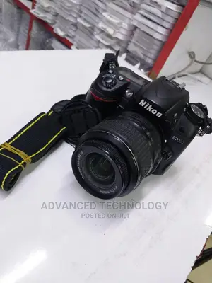 Nikon D7000 With Kit Lense 18-55mm