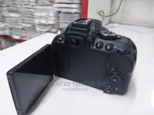 Nikon D5300 Kit Lense 18-55mm