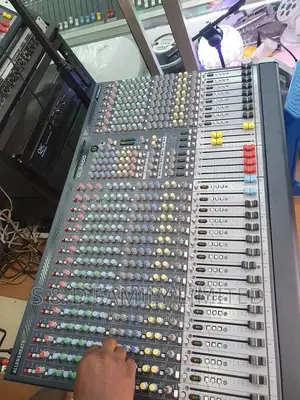 Allen Heath GL2400 24 Channels Plain Mixer