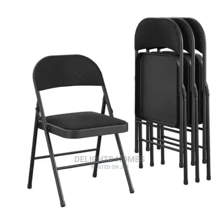 Avenue Foldable Padded Chair*