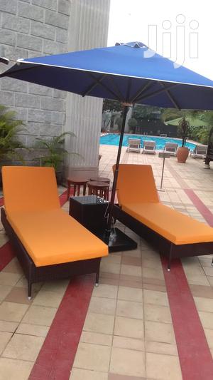 Beach Sun Umbrella With Beds