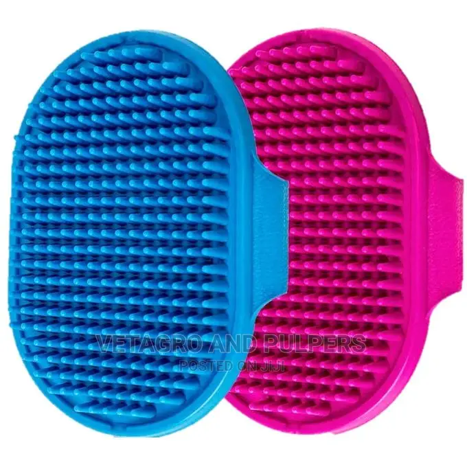 Pet Bath/Massage Brush With Adjustable Ring