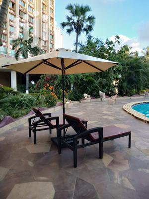 Swimming Pool Sun Umbrella With Beds