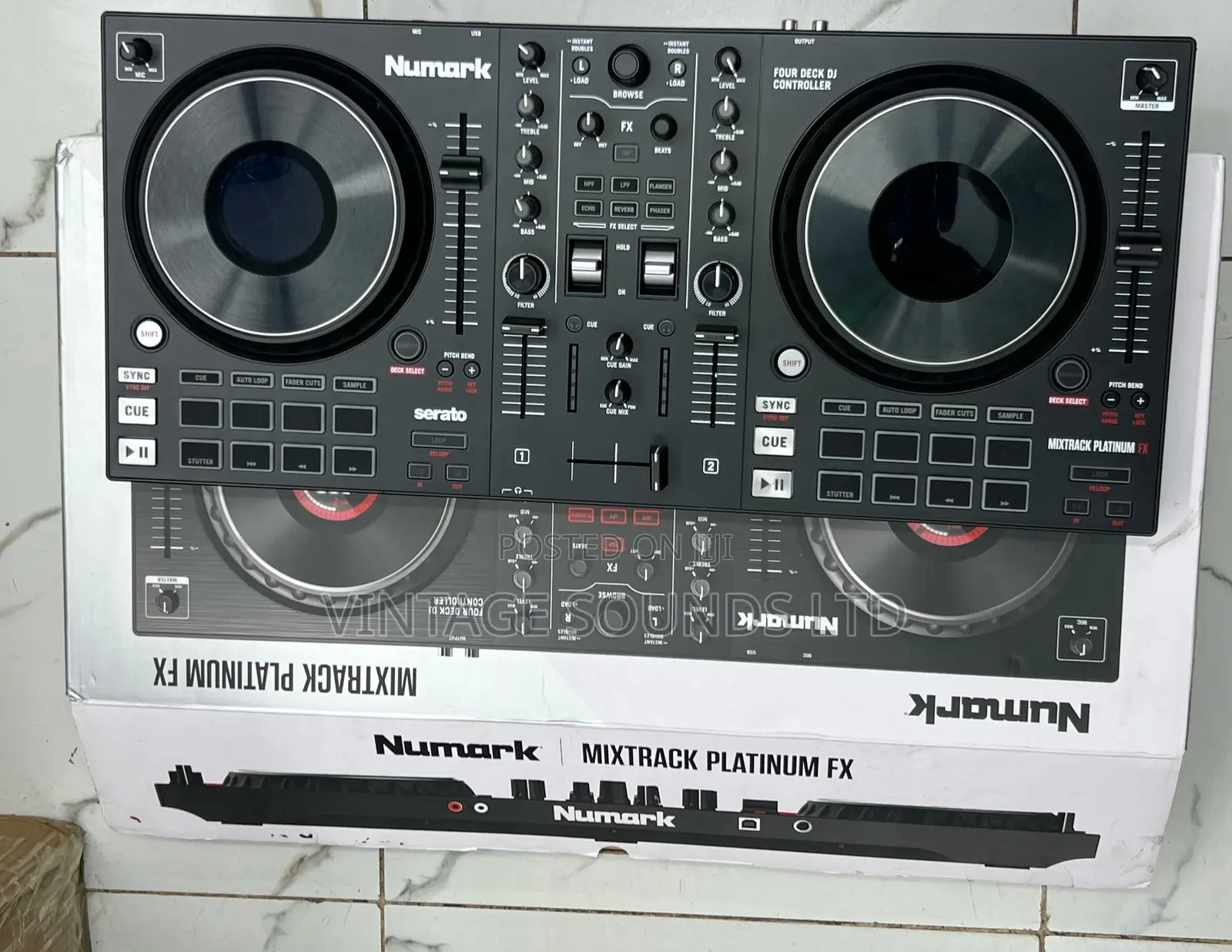Numark Mixtrack Platinum Fx 4-Deck Dj Controller