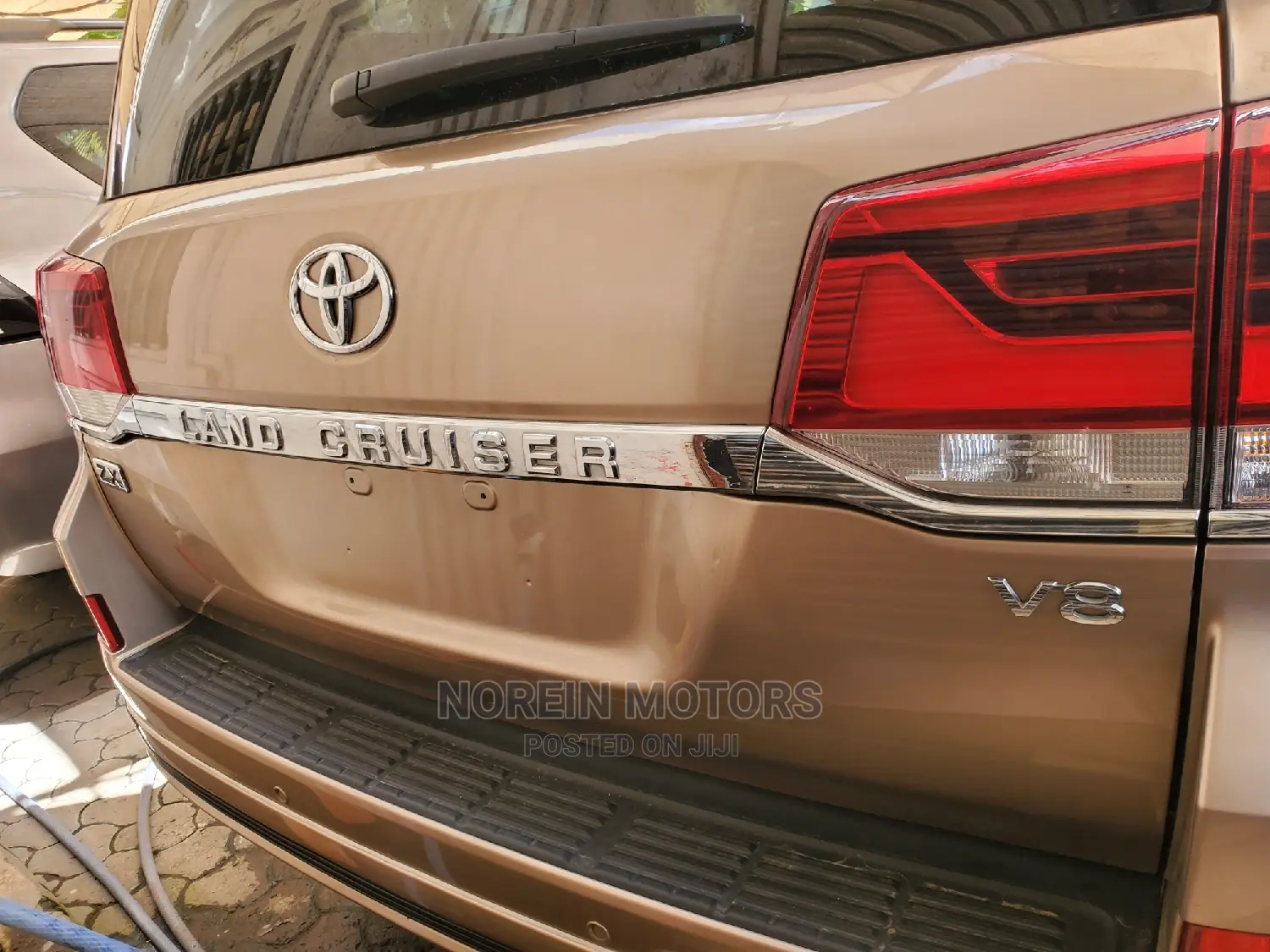 Toyota Land Cruiser 2017 Gold