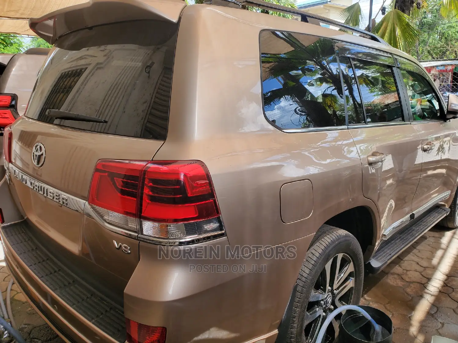 Toyota Land Cruiser 2017 Gold