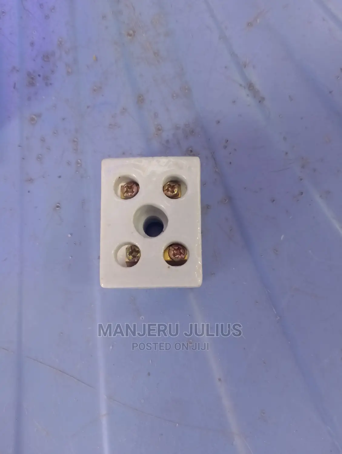 Porcelain Connector