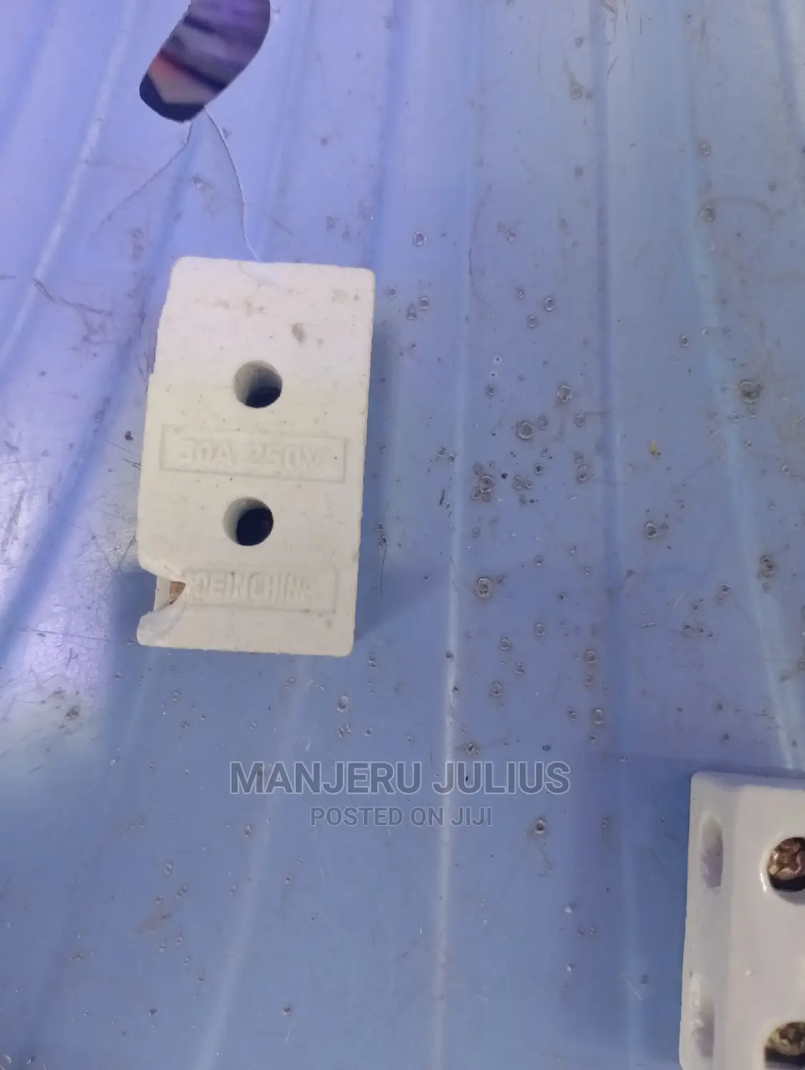 Porcelain Connector