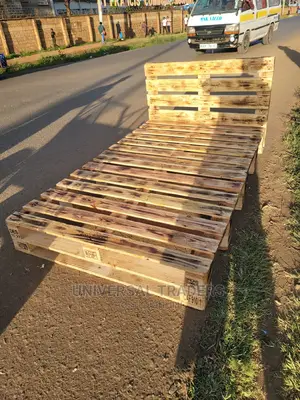 Detachable Pallet Bed - Unique Wood Pallet Bed - On Offer!!