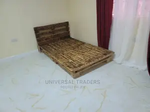 Standard Size Wooden Pallet Bed - 4*6ft