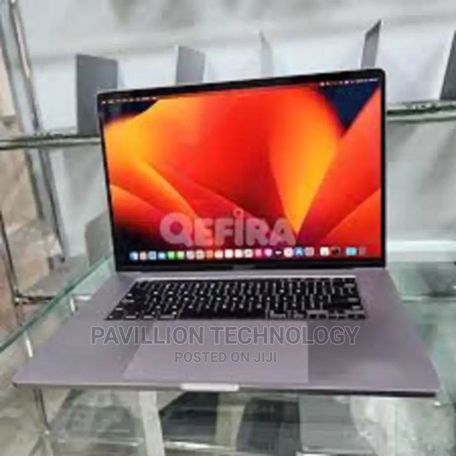 Laptop Apple MacBook 2019 16GB Intel Core I7 SSD 256GB