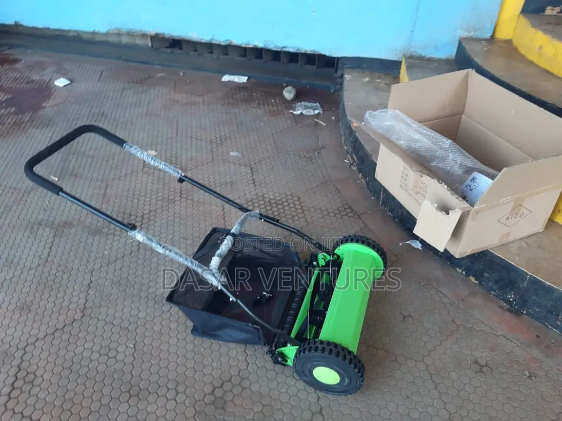 Manual Lawn Mower
