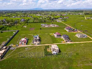 Ready Settlement in Kamulu. ^EM