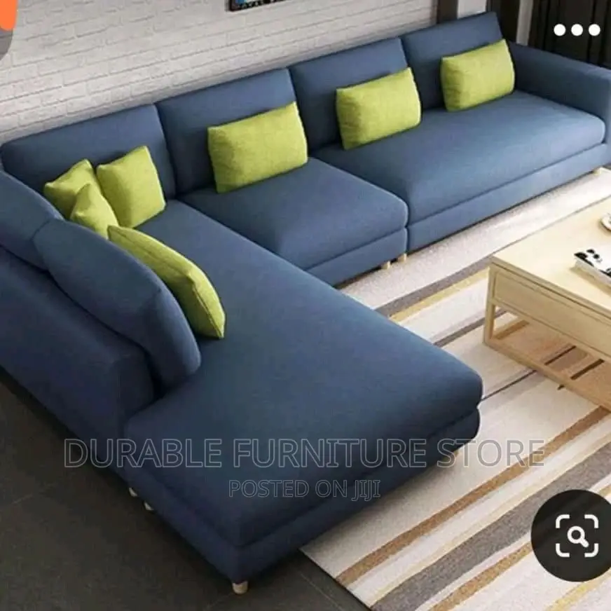 Classic Modern Coner Seat