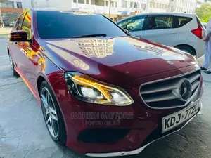 Mercedes-Benz E250 2015 Red