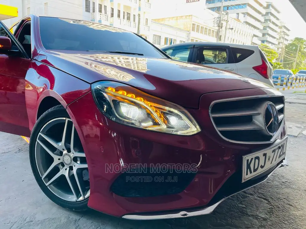 Mercedes-Benz E250 2015 Red