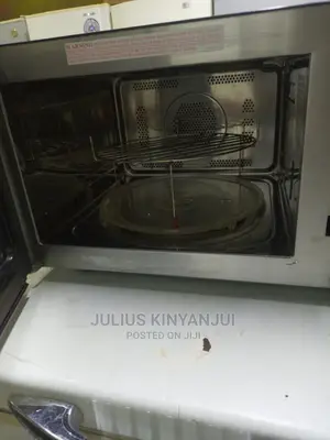 Microwave Oven