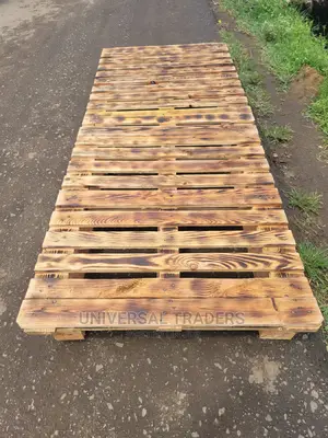 Standard Wooden Bed - Pallet Bed With Blazed Effects