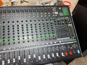 Soundcraft 26 Channels Plain Mixer