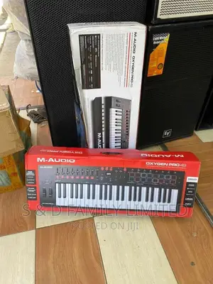 M-Audio Oxygen 49 Pro With Drumpads