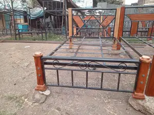 4 by 6 Metalic Bed