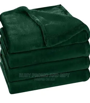 Super Warm Dark Green Fleece Blanket