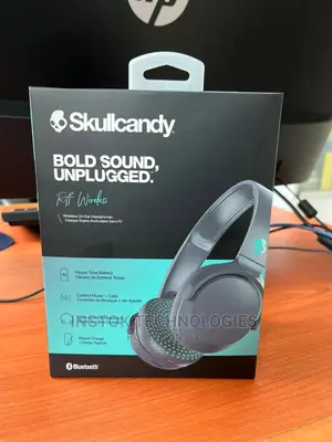 Skullcandy Riff Wireless on-Ear Headphones With Microphone