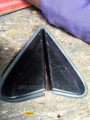 V8/Land Cruiser/Prado 200 Series Side Mirror Finishers