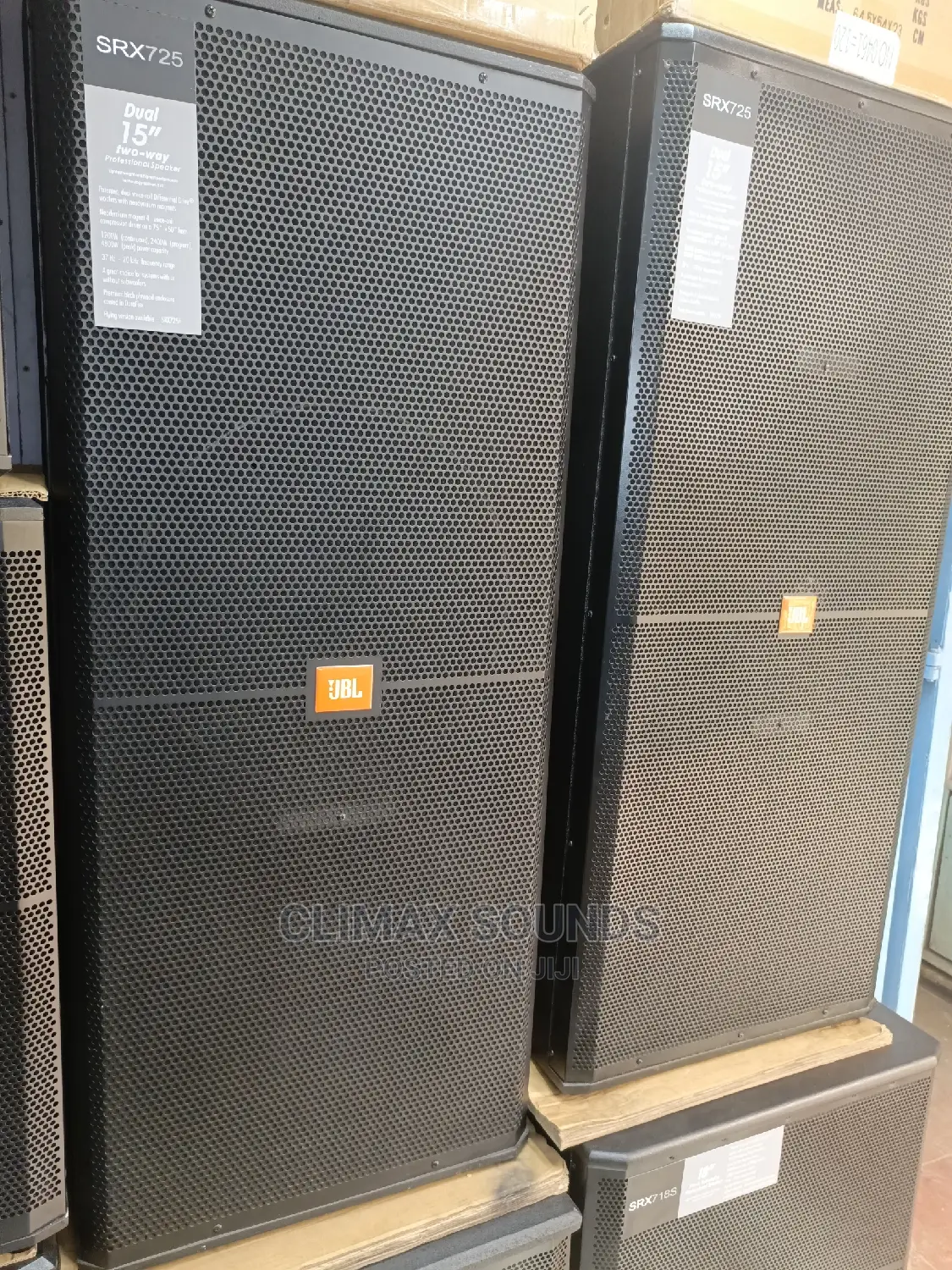 Full Range JBL Srx725