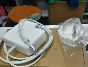 45watts T Shape Macbook Charger