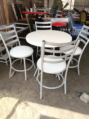 Restaurant Set White in Colour
