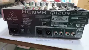 Behringer Q1204 USB Mixer