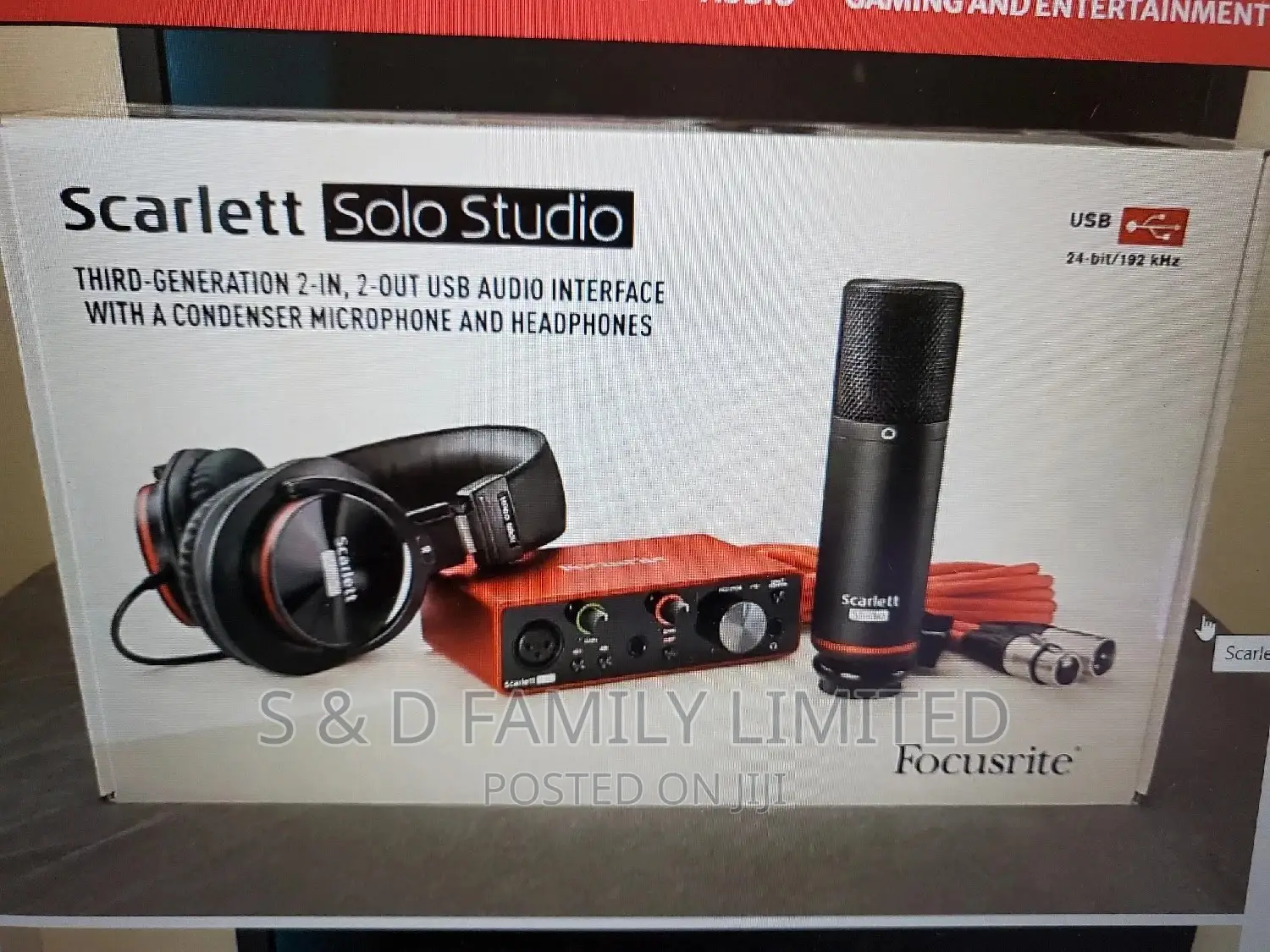 Focusrite Scarlett Solo Studio 3rd Generation Bundle